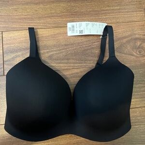Uniqlo black wireless bra 3D hold - Size 34/6 D/DD - fits large